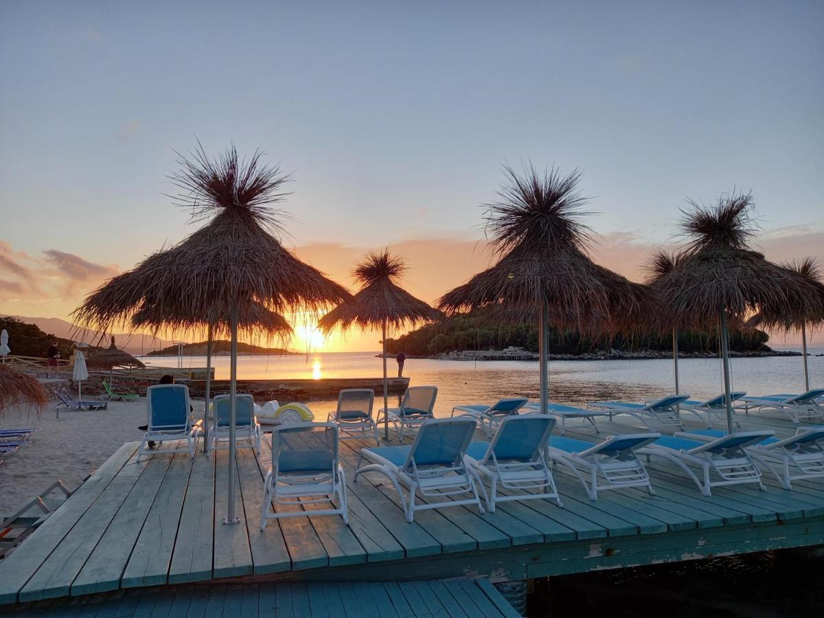 Jonny Guesthouse Ksamil Exterior foto