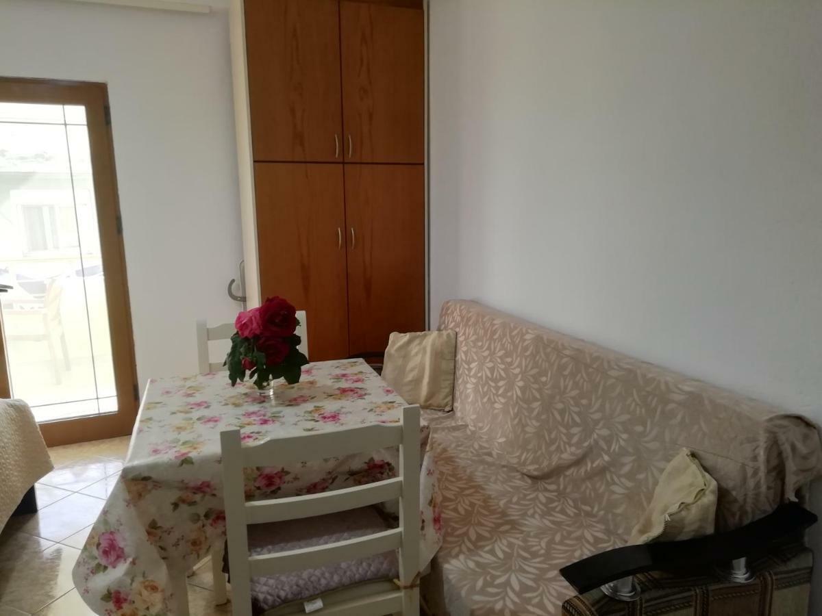 Jonny Guesthouse Ksamil Exterior foto